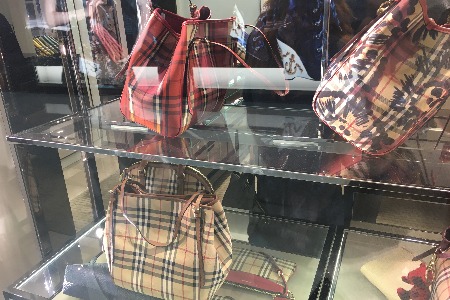 奢侈品在中国就像是必需品？